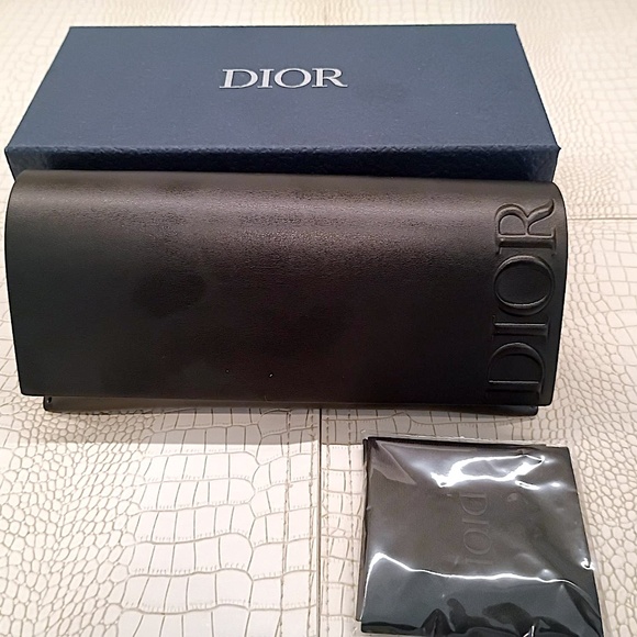 Newest Design Hi-End DIOR LEATHER Glass Case with Cloth (Large) - Picture 1 of 12